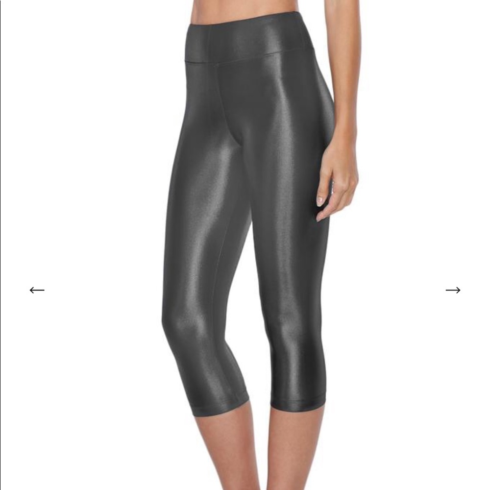 Koral Cropped Legging